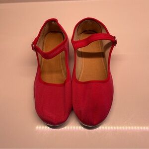 NWOT Fuschia Mary Janes